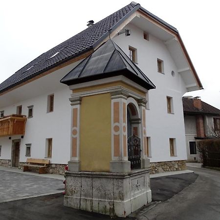 Apartmaji Pri Marodnu Бохінь Номер фото
