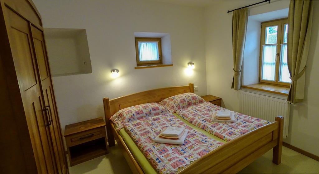 Apartmaji Pri Marodnu Бохінь Екстер'єр фото